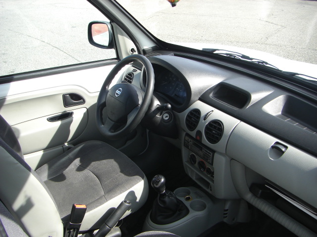 VISTA INTERIOR NISSAN KUBISTAR 1.5 DCI 60CV ISOTERMO