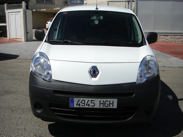 VISTA DELANTERA RENAULT KANGOO 1.5 DCI 70CV FURGON 