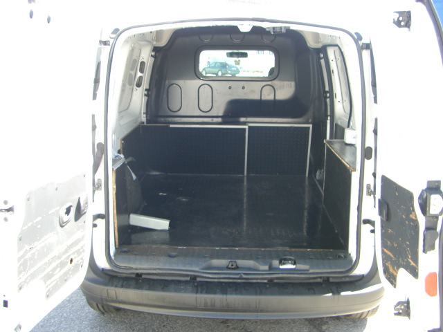 VISTA INTERIOR CAJA RENAULT KANGOO 1.5 DCI 70CV FURGON 