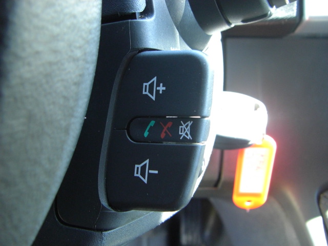 VISTA MANDOS AUDIO EN VOLANTE RENAULT KANGOO 1.5 DCI 70CV FURGON 
