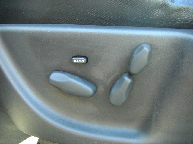 VISTA ASIENTOS ELECTRICOS VISTA DELANTERA DERECHA RENAULT VELSATIS 3.0 CDTI 177CV AUTOMATICO