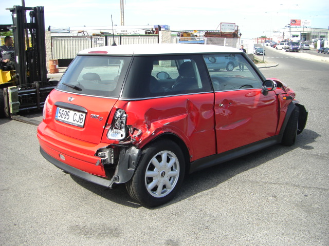 VISTA TRASERA DERECHA MINI ONE 1.4 D 75CV 6V