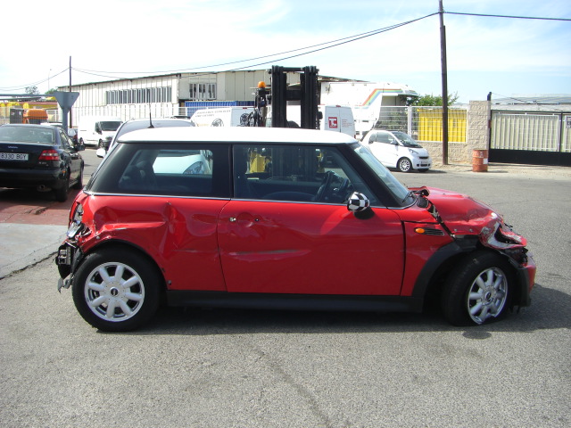 VISTA LATERAL DEERCHO MINI ONE 1.4 D 75CV 6V