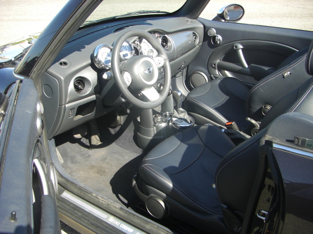 vista interior izquierdo MINI COOPER CABRIO 1.6 GASOLINA 115CV AUTOMATICO