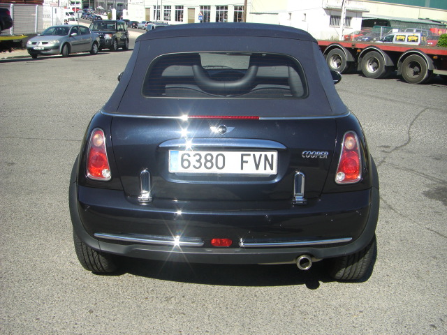 vista trasera MINI COOPER CABRIO 1.6 GASOLINA 115CV AUTOMATICO