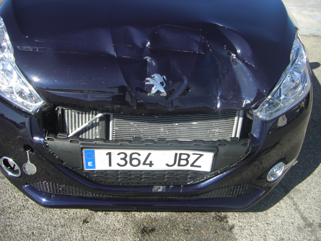 vista daños delanteros PEUGEOT 208 E STYLE 1.6 HDI 92CV