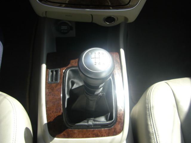 vista cambio HYNDAI SONATA 2.0 CRDI 140CV