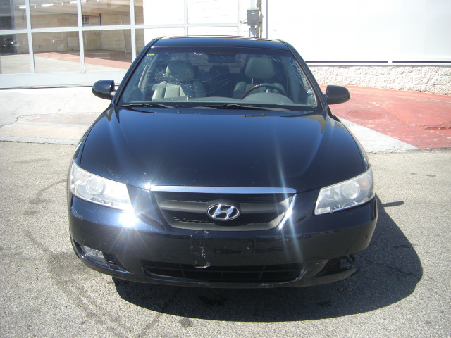 vista delantero HYNDAI SONATA 2.0 CRDI 140CV