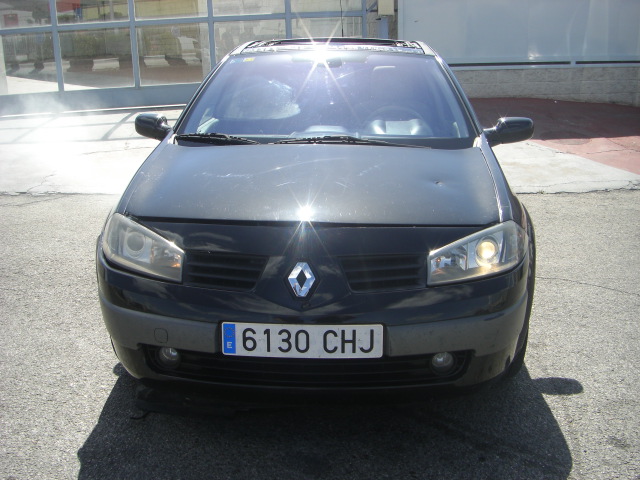 vista delantera RENAULT MEGANE 1.9 DCI 120CV