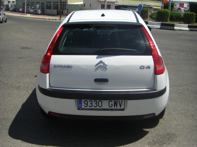 vista trasera CITROEN C-4 1.6 HDI LX 90CV