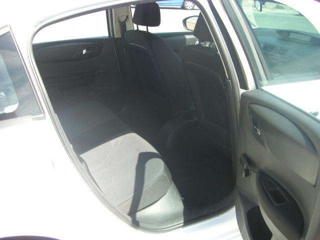 vista interior trasero 2 CITROEN C-4 1.6 HDI LX 90CV