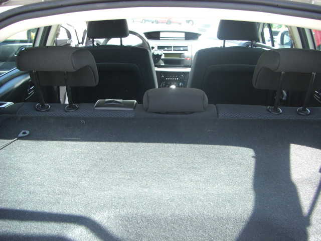 vista interior CITROEN C-4 1.6 HDI LX 90CV
