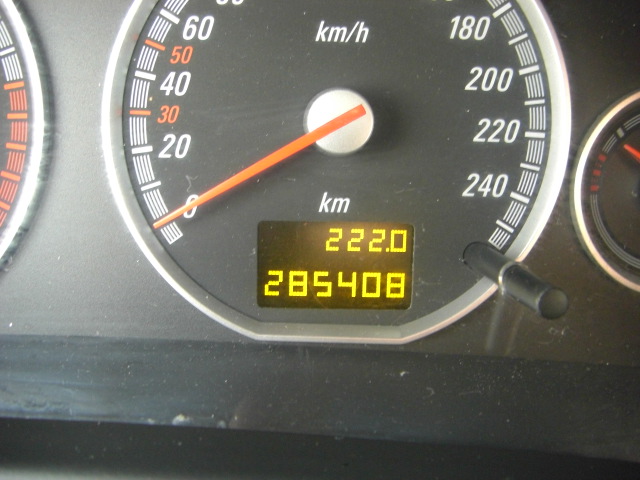 vista km OPEL VECTRA 2.2 GTS 125CV