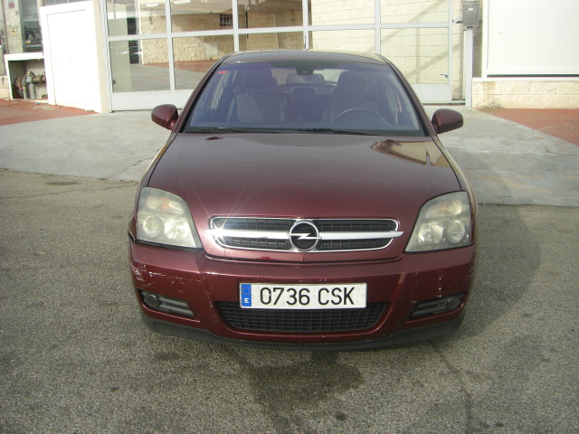 vista delantera OPEL VECTRA 2.2 GTS 125CV