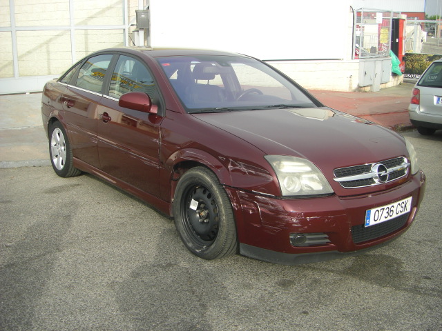 vista delantera derecha OPEL VECTRA 2.2 GTS 125CV