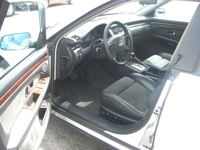 vista interior izquierdo AUDI A-8 2.5 TDI 150CV