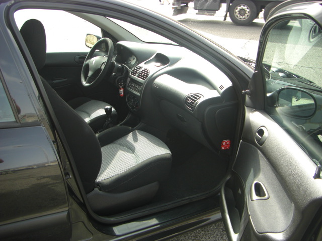vista interior derecho PEUGEOT 206 1.4 XLINE 68CV