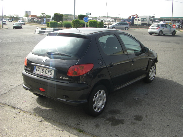vista trasera derecha PEUGEOT 206 1.4 XLINE 68CV