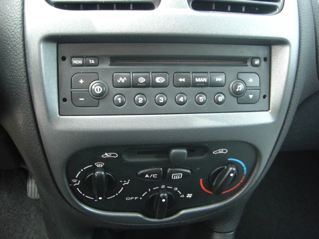 vista cd y a/c PEUGEOT 206 1.4 XLINE 68CV