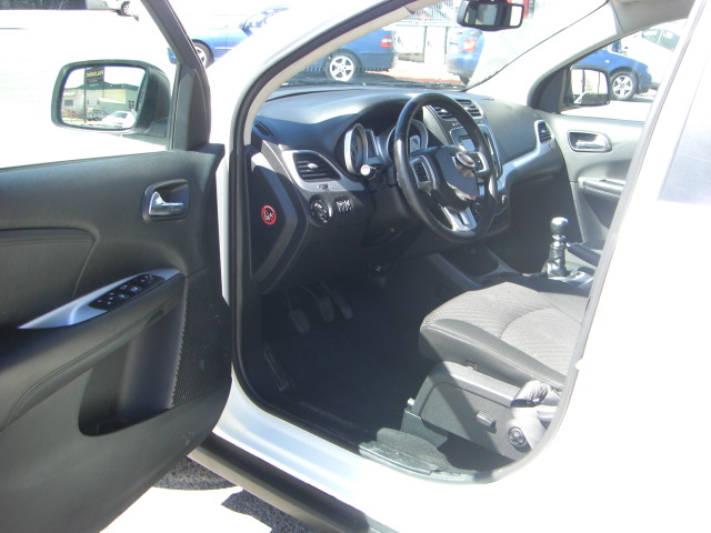 vista interior izquierdo FIAT FREEMONT 2.0 JTD 140CV 7PLAZAS