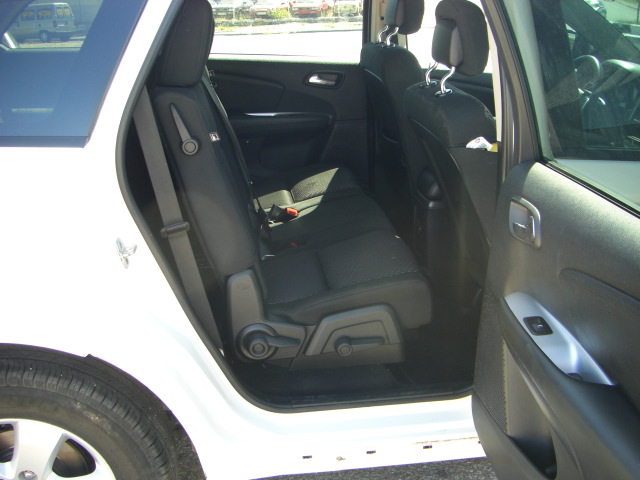 vista interior trasero 2 FIAT FREEMONT 2.0 JTD 140CV 7PLAZAS
