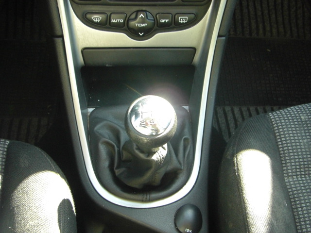 vista cambio PEUGEOT 307 SW 1.6 XR PLUS HDI 110CV