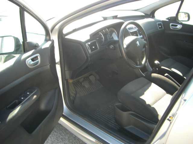 vista interior izquierdo PEUGEOT 307 SW 1.6 XR PLUS HDI 110CV