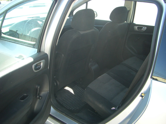 vista interior trasera PEUGEOT 307 SW 1.6 XR PLUS HDI 110CV