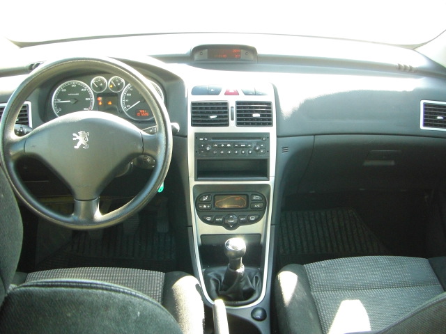vista salpicadero PEUGEOT 307 SW 1.6 XR PLUS HDI 110CV