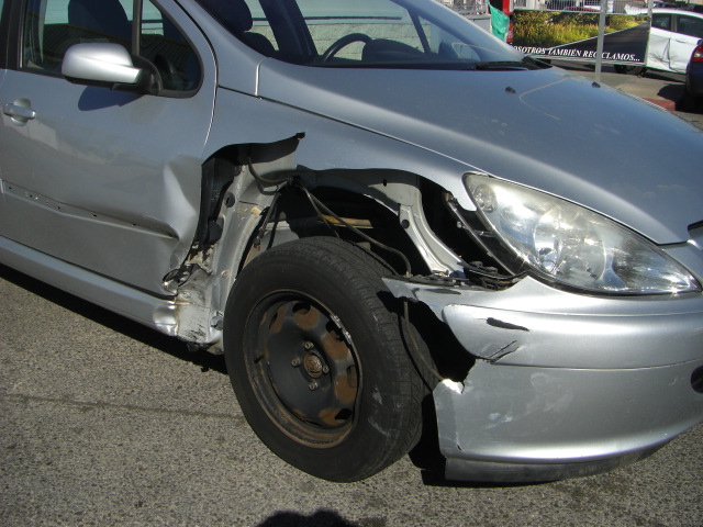 vista golpe PEUGEOT 307 SW 1.6 XR PLUS HDI 110CV