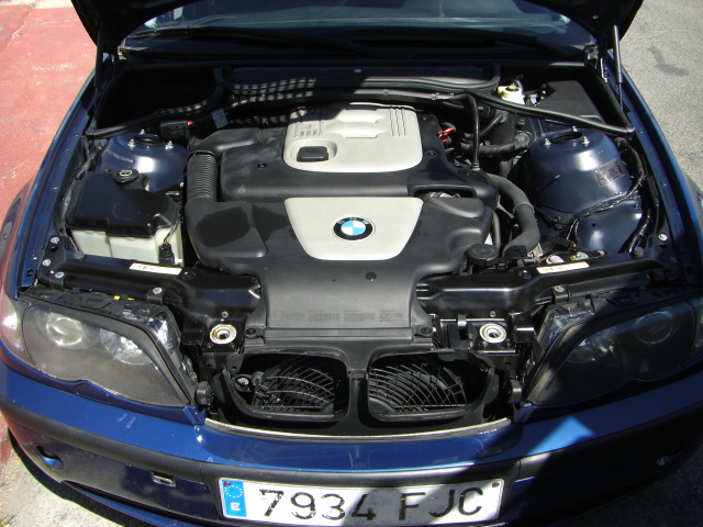 vista motor BMW 320D 2.0 150CV AUTOMATICO
