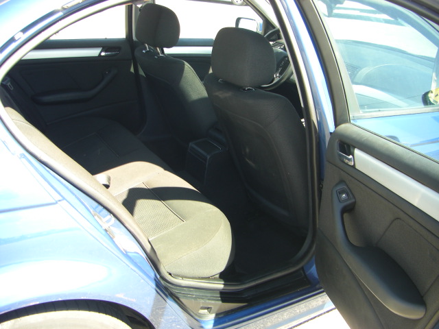 vista interior trasero BMW 320D 2.0 150CV AUTOMATICO