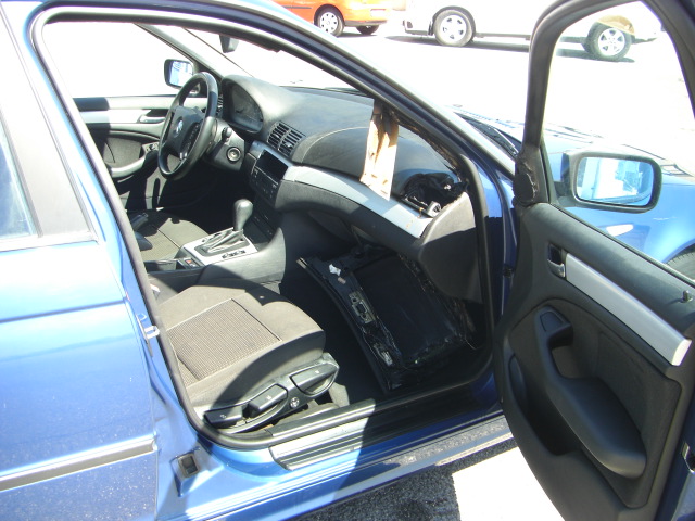 vista interior derecho BMW 320D 2.0 150CV AUTOMATICO
