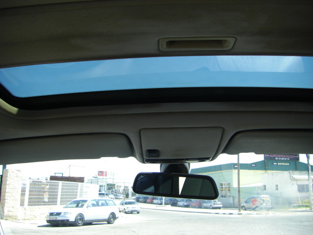 vista techo solar BMW 320D 2.0 150CV AUTOMATICO