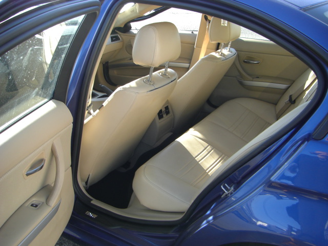 vista interior trasero BMW 318D 2.0 143CV