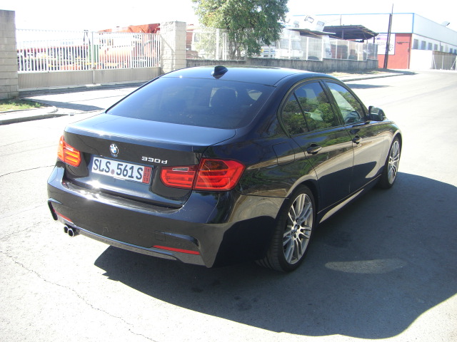 vista trasera derecha BMW 330D 3.0 258CV PACK M AUTOMATICO