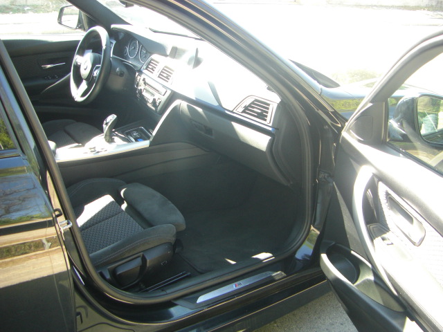 vista interior derecho BMW 330D 3.0 258CV PACK M AUTOMATICO