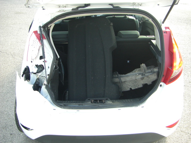 vista interior maletero FORD FIESTA 1.4 TDCI TREND 68CV