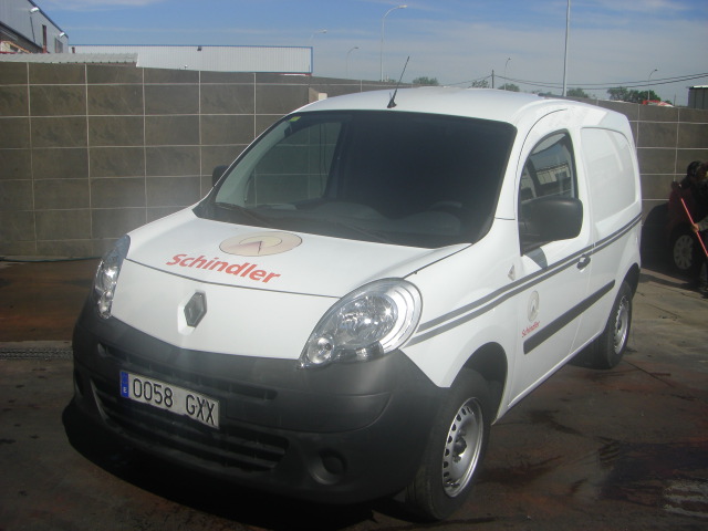 vista delantera izquierda RENAULT KANGOO INDUSTRIAL CONFORT 1.5 DCI 70CV