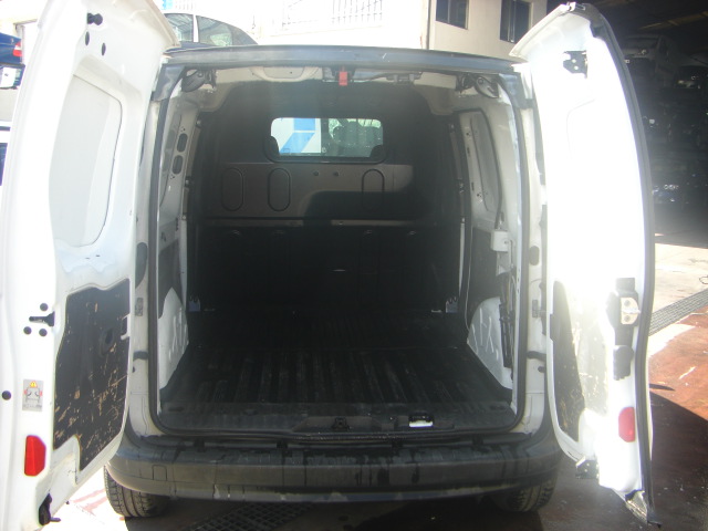 vista caja RENAULT KANGOO INDUSTRIAL CONFORT 1.5 DCI 70CV