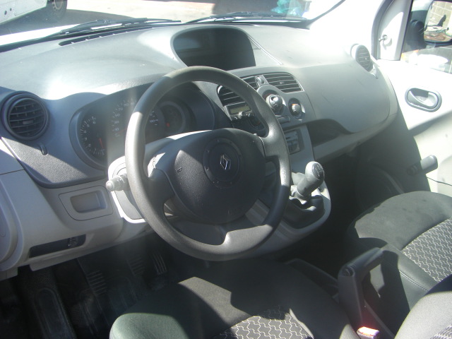 vista salpicadero RENAULT KANGOO INDUSTRIAL CONFORT 1.5 DCI 70CV