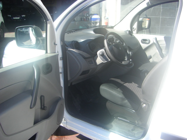 vista interior izquierdo RENAULT KANGOO INDUSTRIAL CONFORT 1.5 DCI 70CV