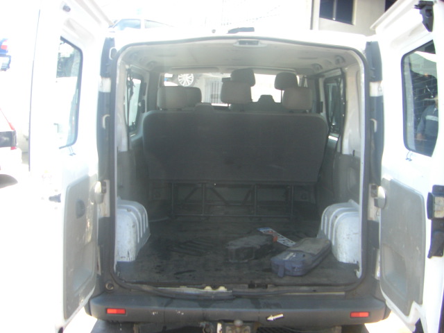 vista caja RENAULT TRAFIC 1.9 DCI 100CV