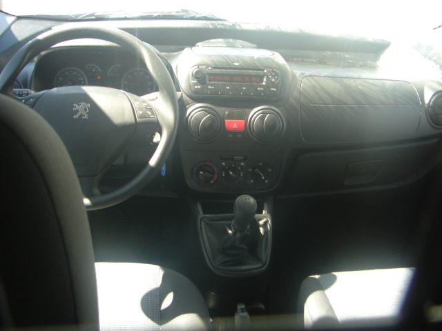 vista salpicadero PEUGEOT BIPPER 1.3 HDI INDUSTRIAL 75CV