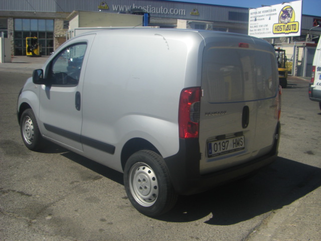 vista trasera izquierda PEUGEOT BIPPER 1.3 HDI INDUSTRIAL 75CV