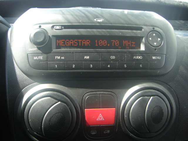 vista cd PEUGEOT BIPPER 1.3 HDI INDUSTRIAL 75CV