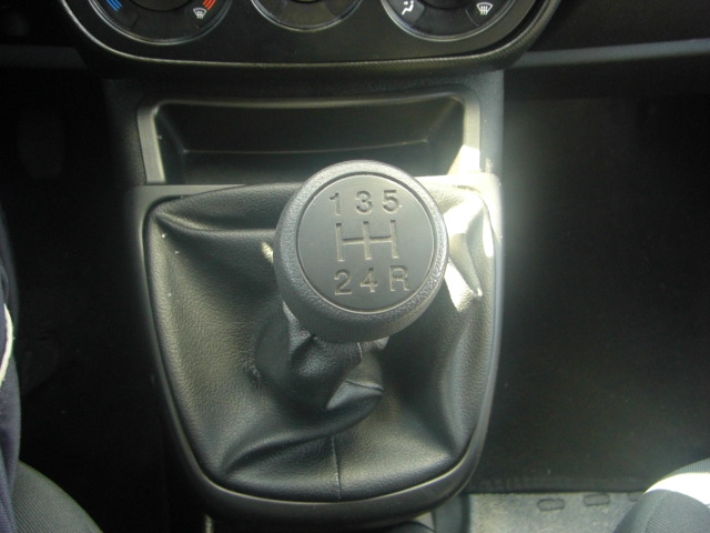 vista cambio PEUGEOT BIPPER 1.3 HDI INDUSTRIAL 75CV