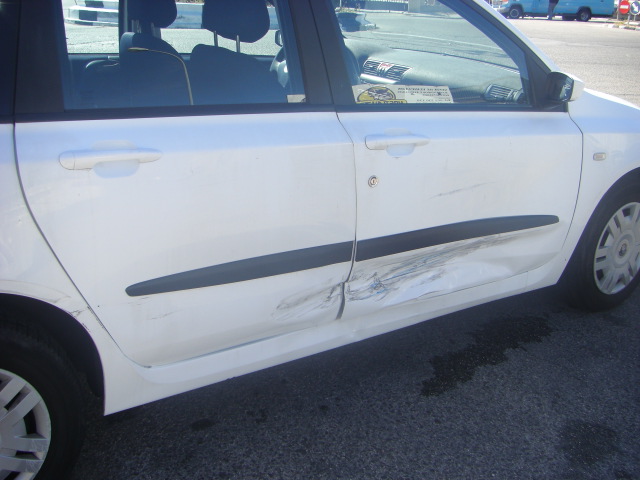 vista golpe FIAT STILO 1.9 JTD 115CV