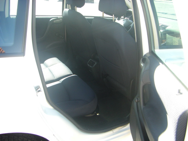 vista interior trasero vista interior derecho FIAT STILO 1.9 JTD 115CV