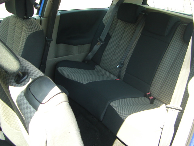 vista interior trasero RENAULT MEGANE 1.6 GASOLINA 113CV